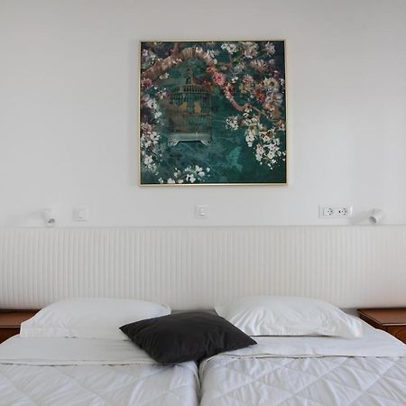 Sea Breeze Hotel マスティハリ エクステリア 写真