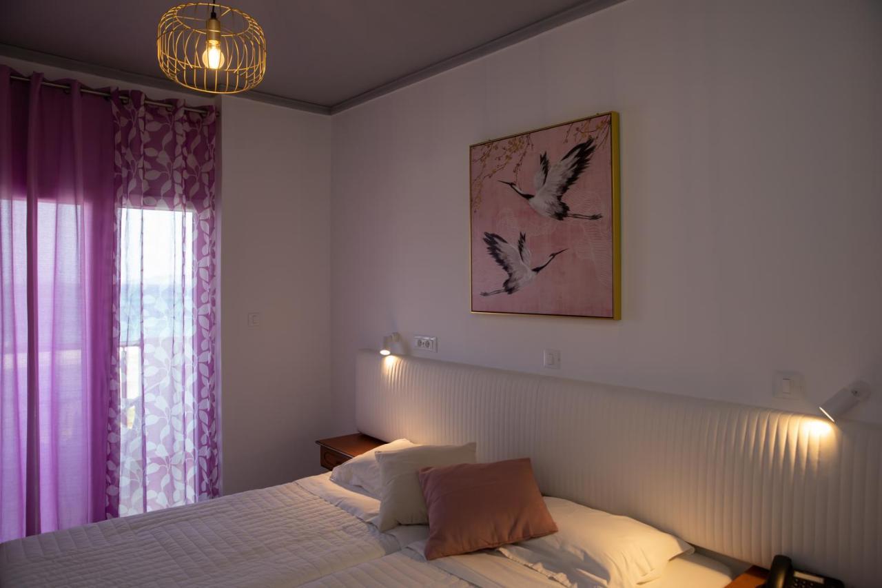 Sea Breeze Hotel マスティハリ エクステリア 写真