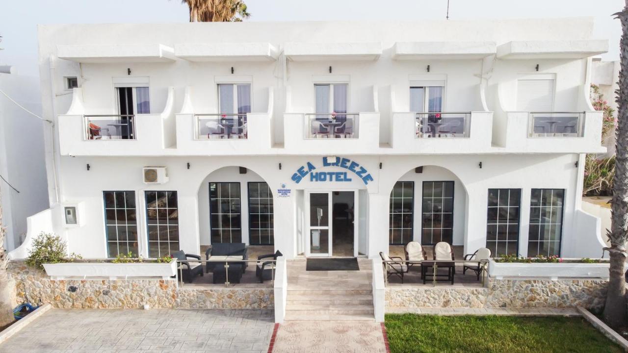 Sea Breeze Hotel マスティハリ エクステリア 写真